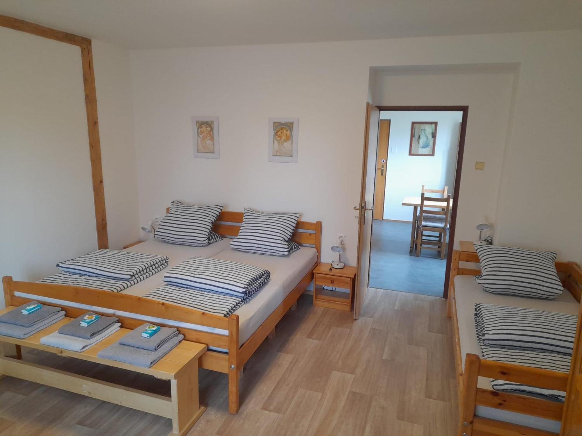 Hrncirna Apartment Knezeves  ภายนอก รูปภาพ